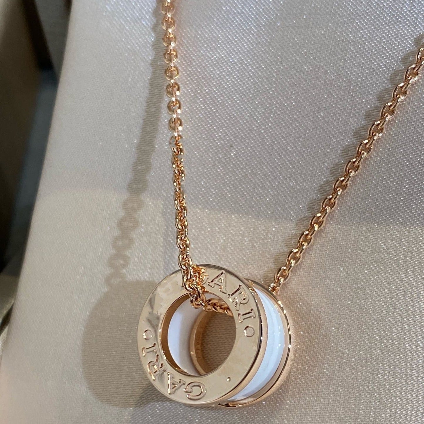 [valéa jewellery]ZERO 1 WHITE CERAMIC PINK GOLD NECKLACE