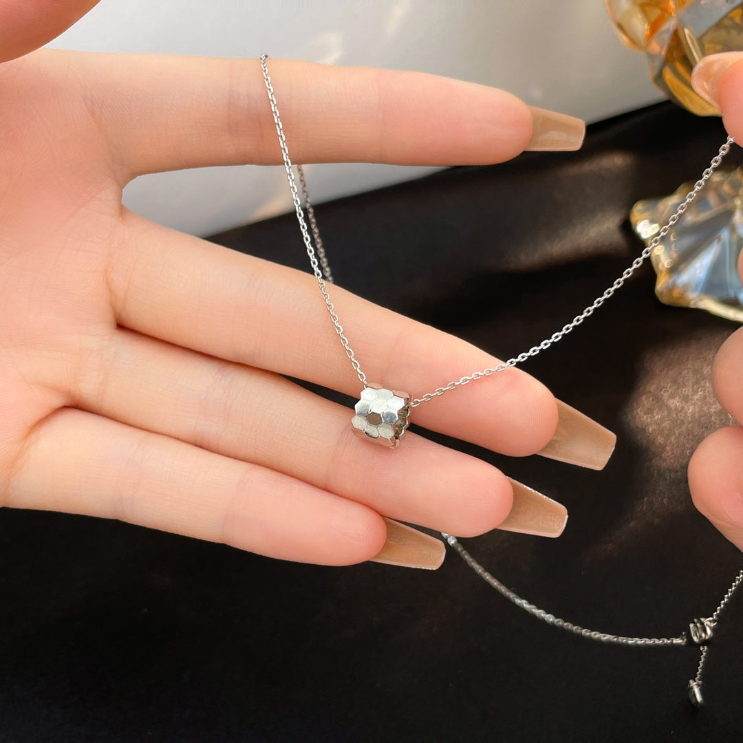 [Valéa jewellery]BEE MINI NECKLACE