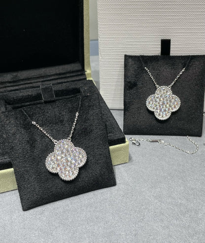 [Valéa jewellery]CLOVER 25MM LARGE PENDANT DIAMOND PAVED SILVER NECKLACE
