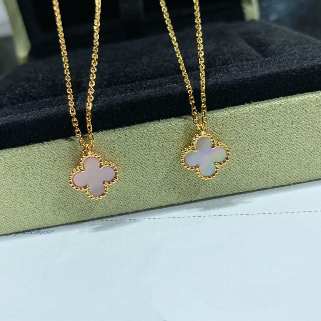 [Valéa jewellery]CLOVER 15MM PINK MOTHER-OF-PEARL SINGLE FLOWER NECKLACE