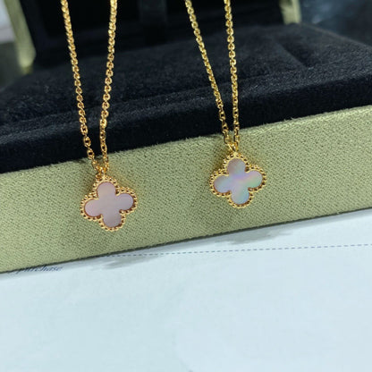 [Valéa jewellery]CLOVER 15MM PINK MOTHER-OF-PEARL SINGLE FLOWER NECKLACE