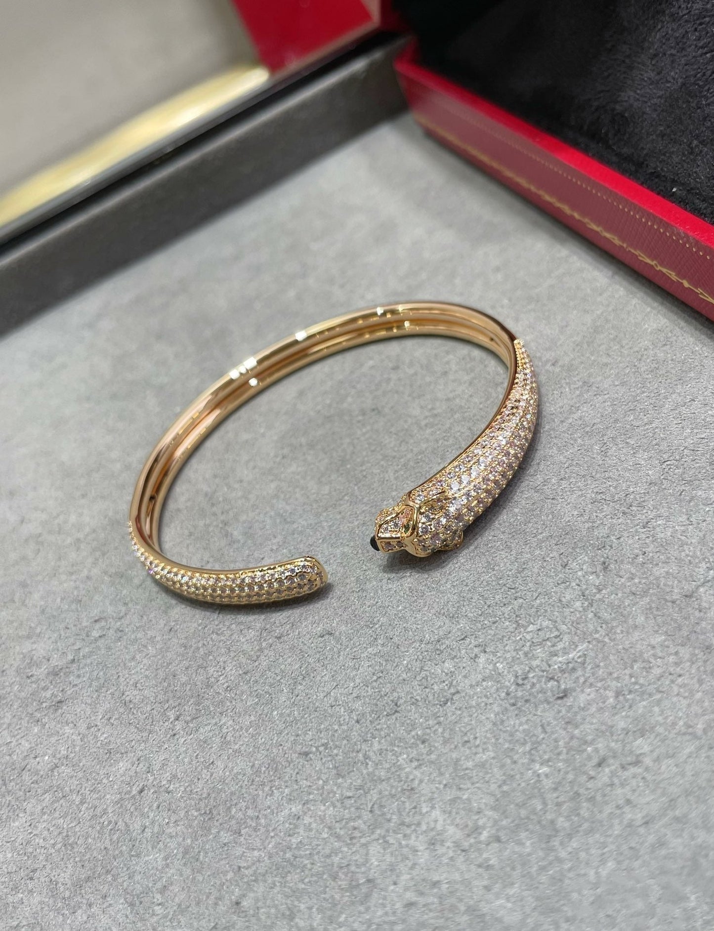 [Valéa jewellery]PANTHERE FULL DIAMOND OPEN BRACELET